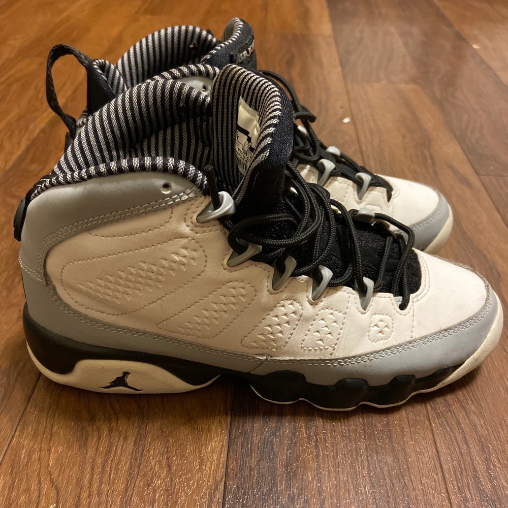 Jordan 9 size 5y